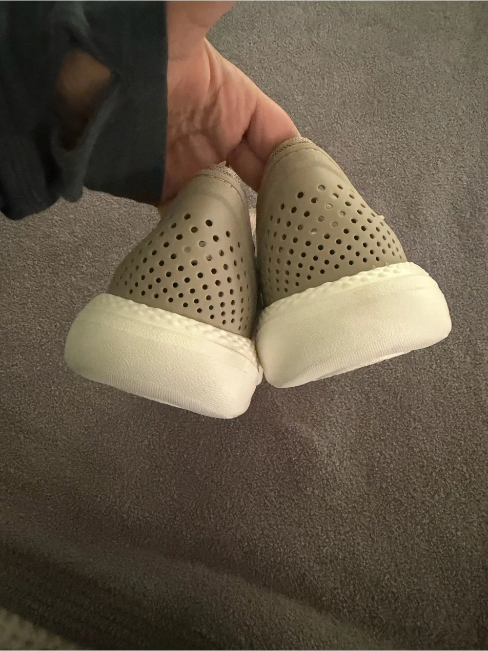 Men's Lightweight Waterproof Casual Crocs Lite Ride Sneakers - Beige Size 13